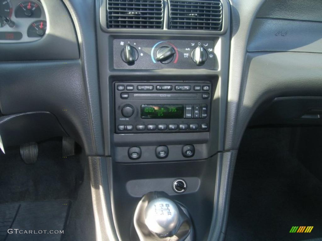 2004 Ford Mustang Mach 1 Coupe Controls Photo #39082617