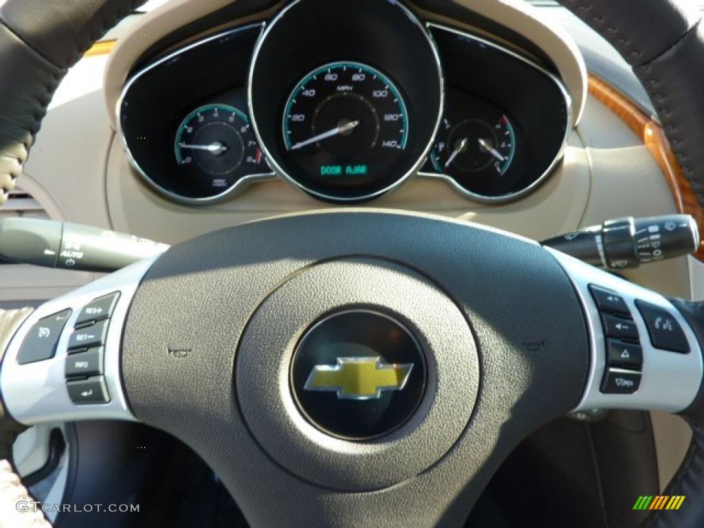 2011 Chevrolet Malibu LT Controls Photo #39082737