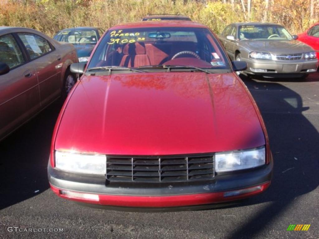 1994 Corsica Sedan - Medium Garnet Red Metallic / Red photo #5