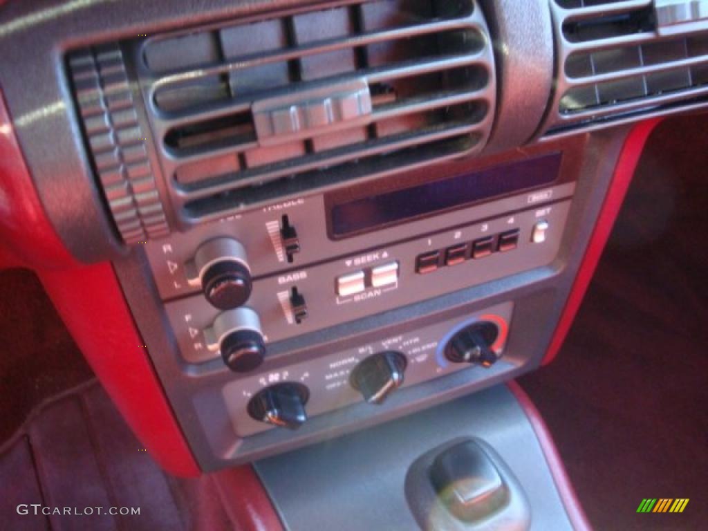 1994 Chevrolet Corsica Sedan Controls Photo #39082941