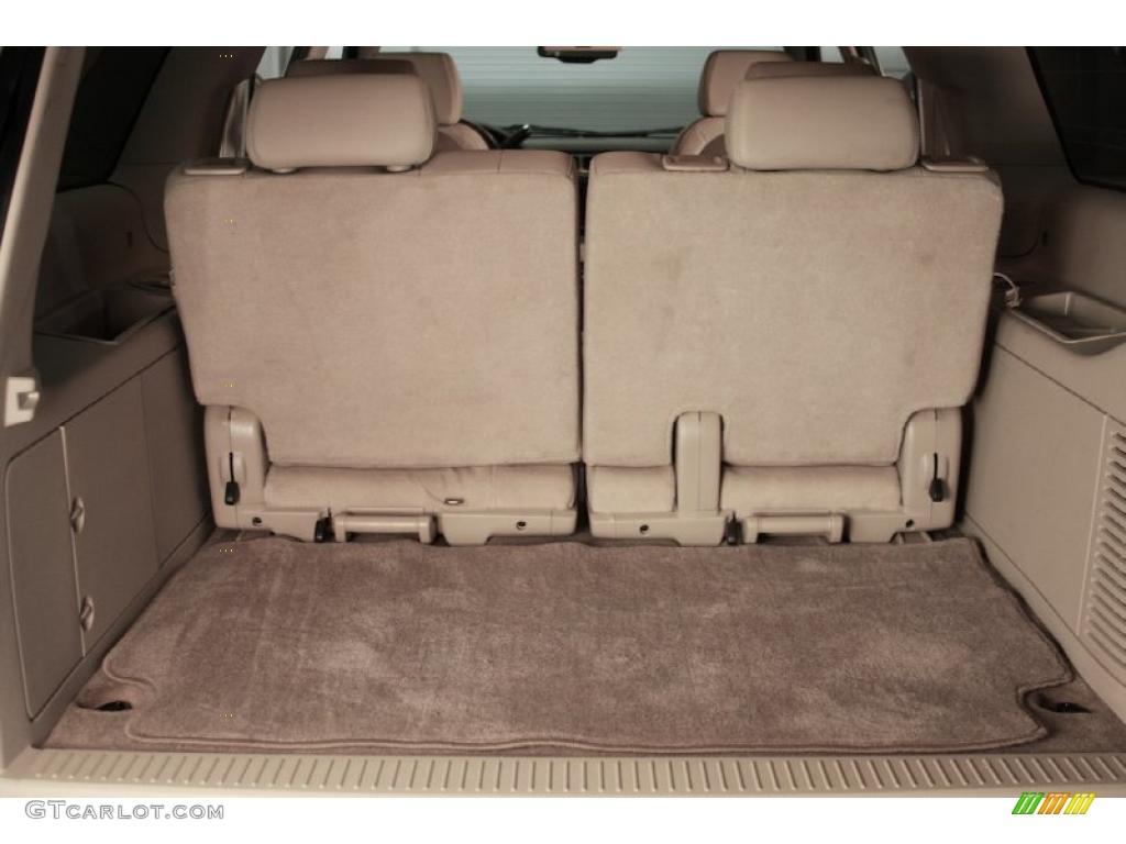 2009 Chevrolet Suburban LTZ 4x4 Trunk Photo #39084253
