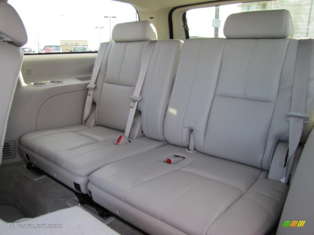 Light Titanium/Dark Titanium Interior 2007 Chevrolet Suburban 1500 LTZ 4x4 Photo #39085145