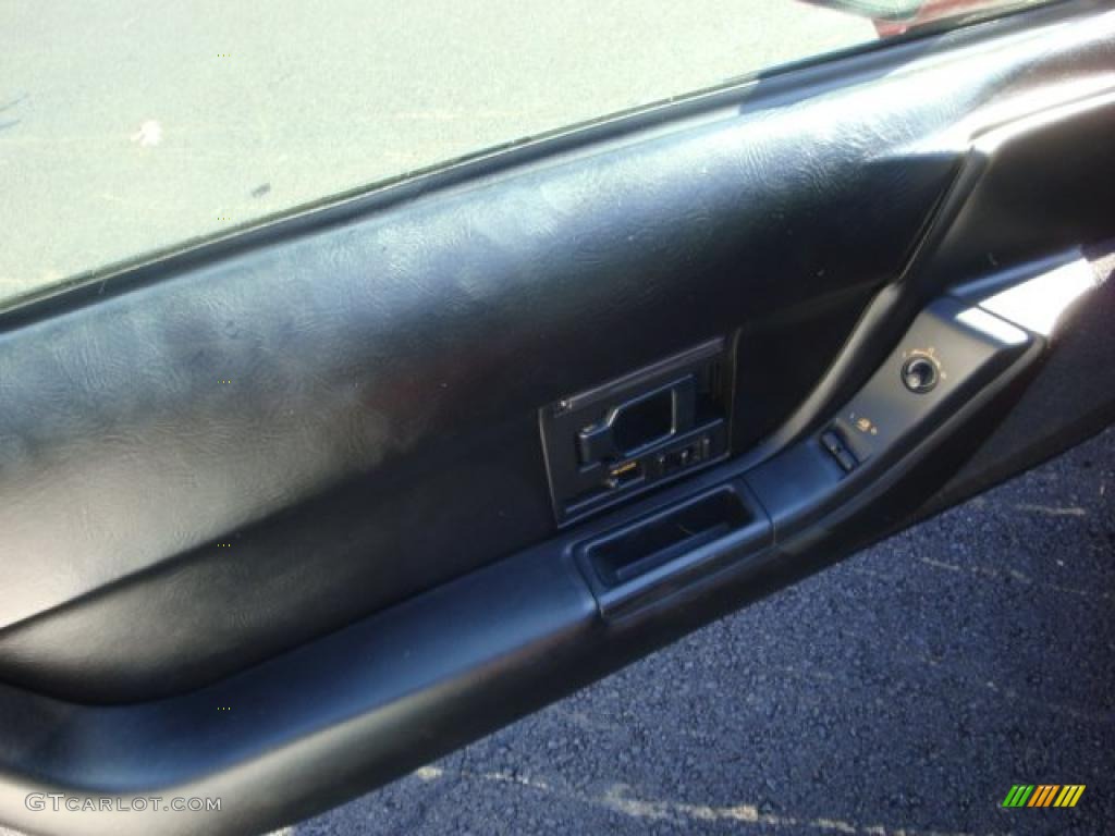 1992 Chevrolet Corvette Coupe Black Door Panel Photo #39085813