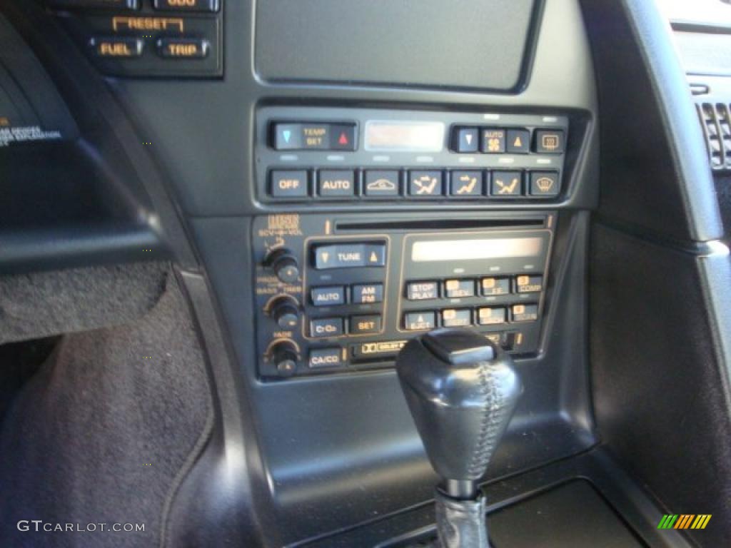 1992 Chevrolet Corvette Coupe Controls Photo #39085857