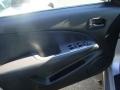 Munich Silver Metallic - Outlander LS 4WD Photo No. 11