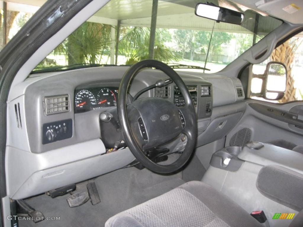 Medium Flint Interior 2002 Ford F350 Super Duty XLT Crew Cab 4x4 Photo #39086073