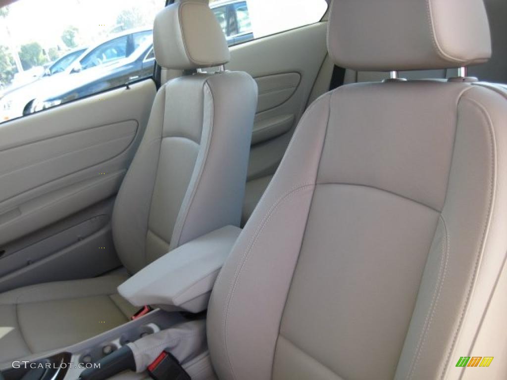 Taupe Interior 2010 BMW 1 Series 135i Coupe Photo #39088606