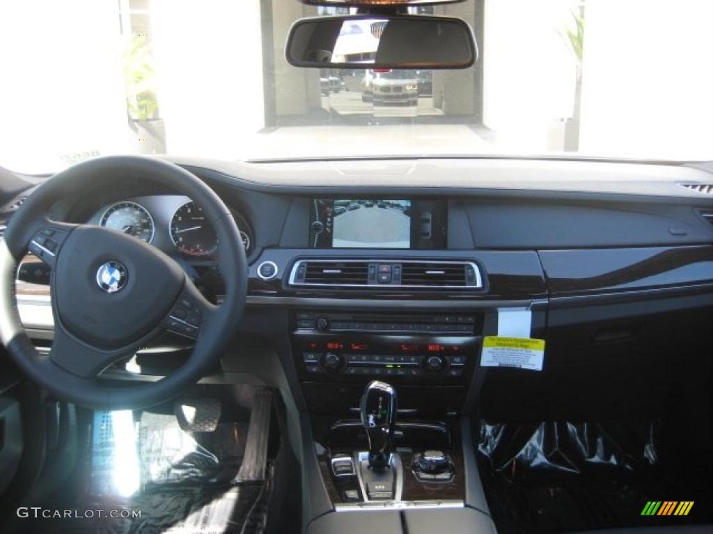 2011 BMW 7 Series 750Li Sedan Black Dashboard Photo #39088758