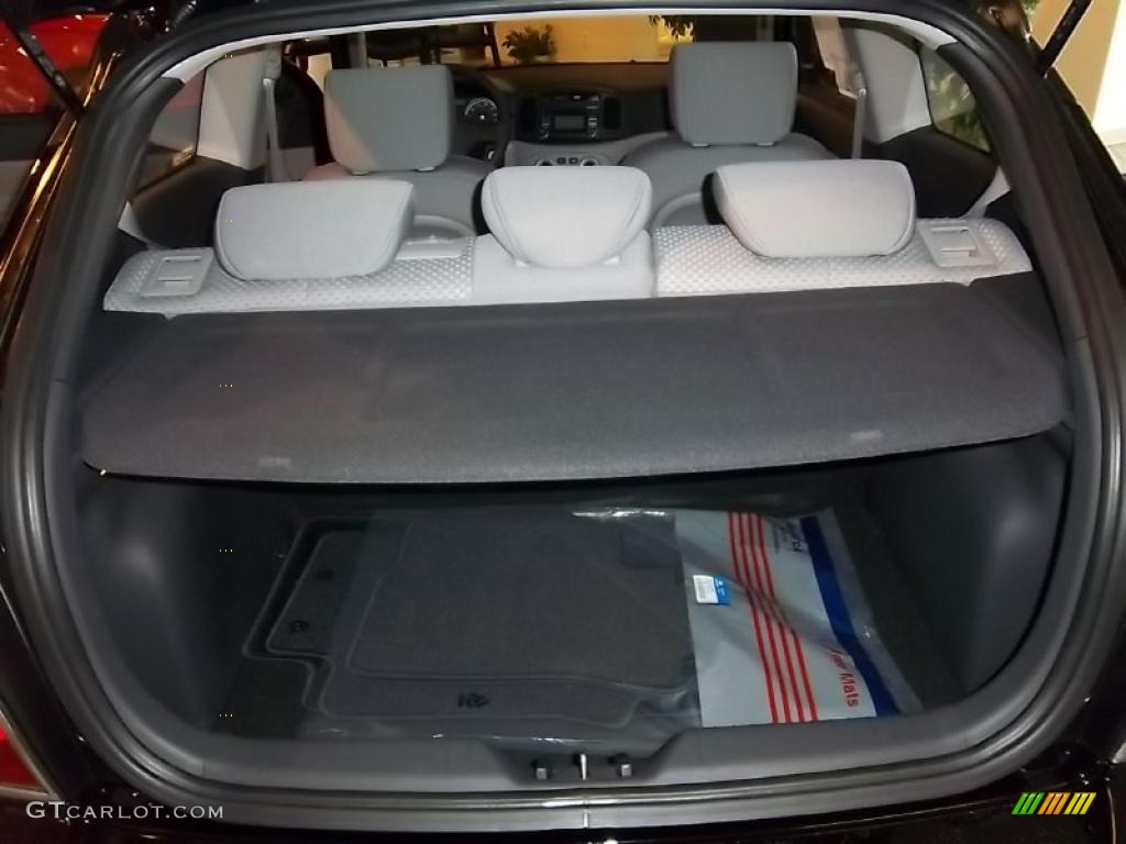2011 Hyundai Accent GS 3 Door Trunk Photo #39092066