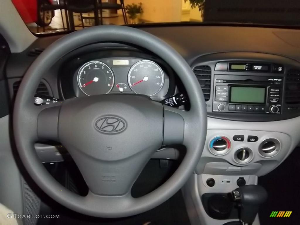 2011 Hyundai Accent GS 3 Door Gray Steering Wheel Photo #39092206