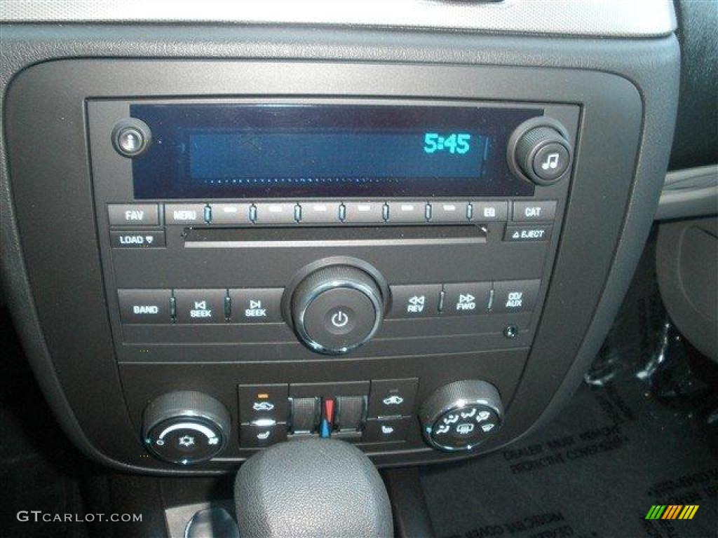 2007 Chevrolet Monte Carlo SS Controls Photo #39093678