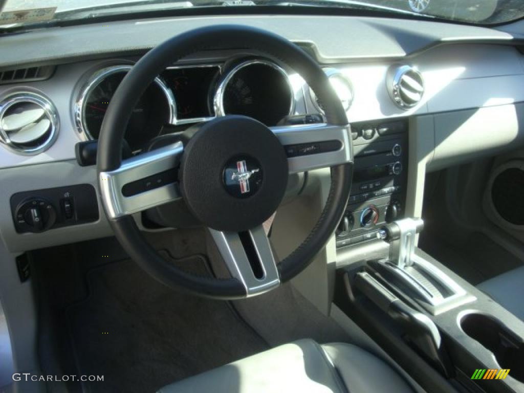 2008 Mustang GT Premium Coupe - Brilliant Silver Metallic / Light Graphite photo #10