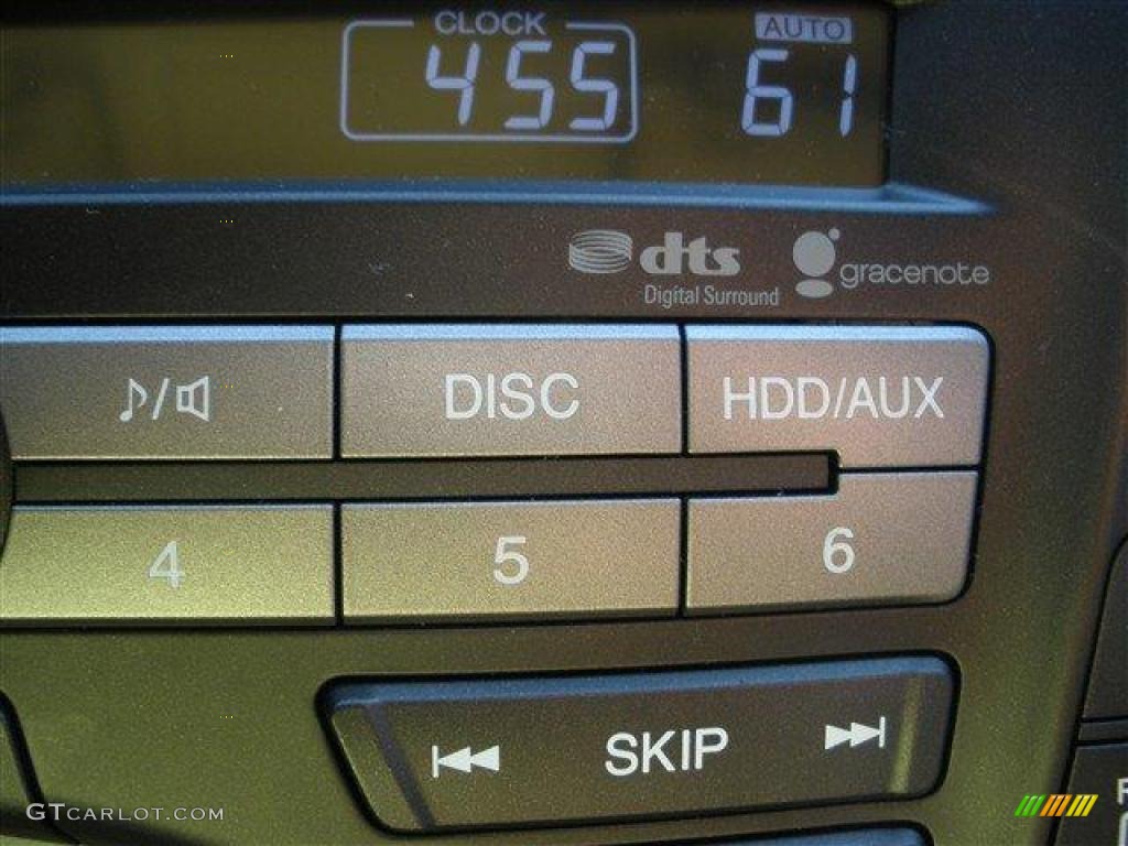 2010 Acura TL 3.5 Technology Controls Photo #39094150