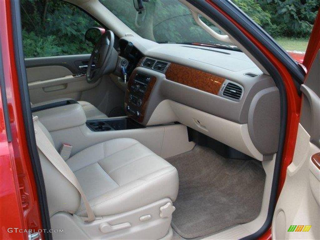 Dark Cashmere/Light Cashmere Interior 2010 Chevrolet Avalanche LT Photo #39094422