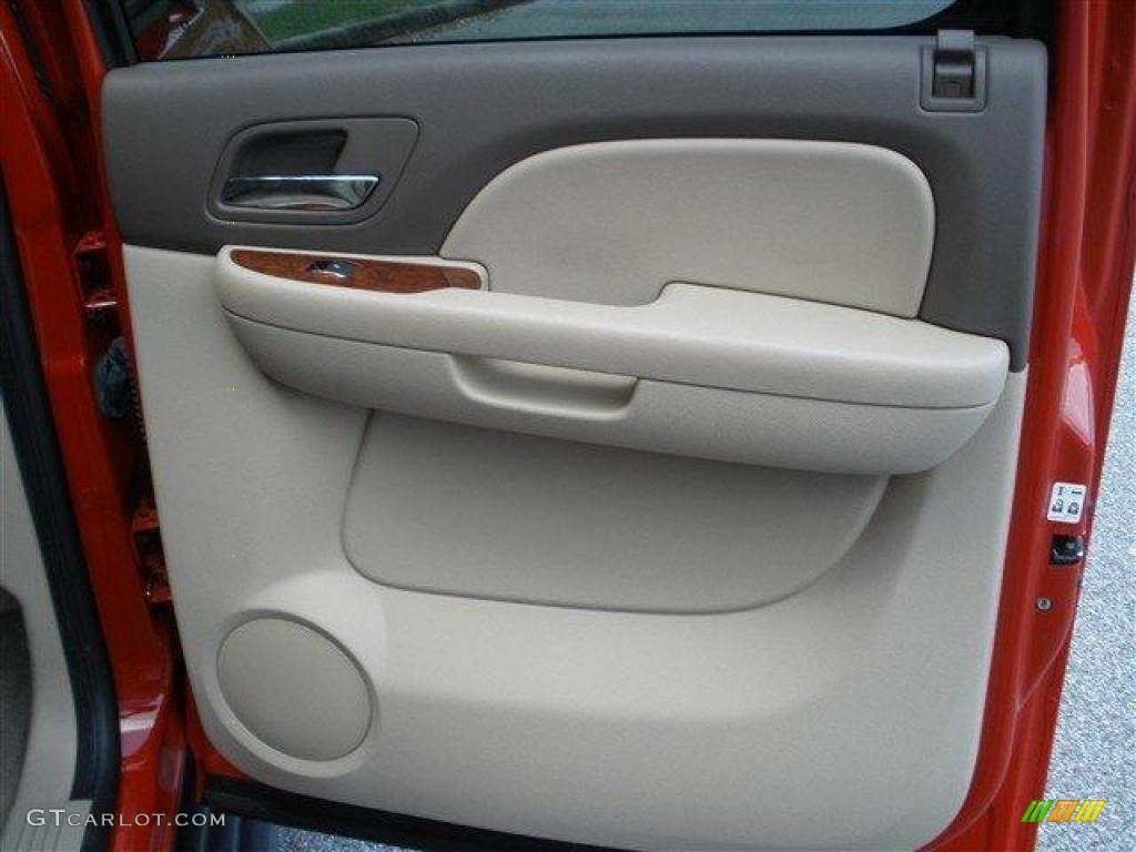 2010 Chevrolet Avalanche LT Dark Cashmere/Light Cashmere Door Panel Photo #39094466