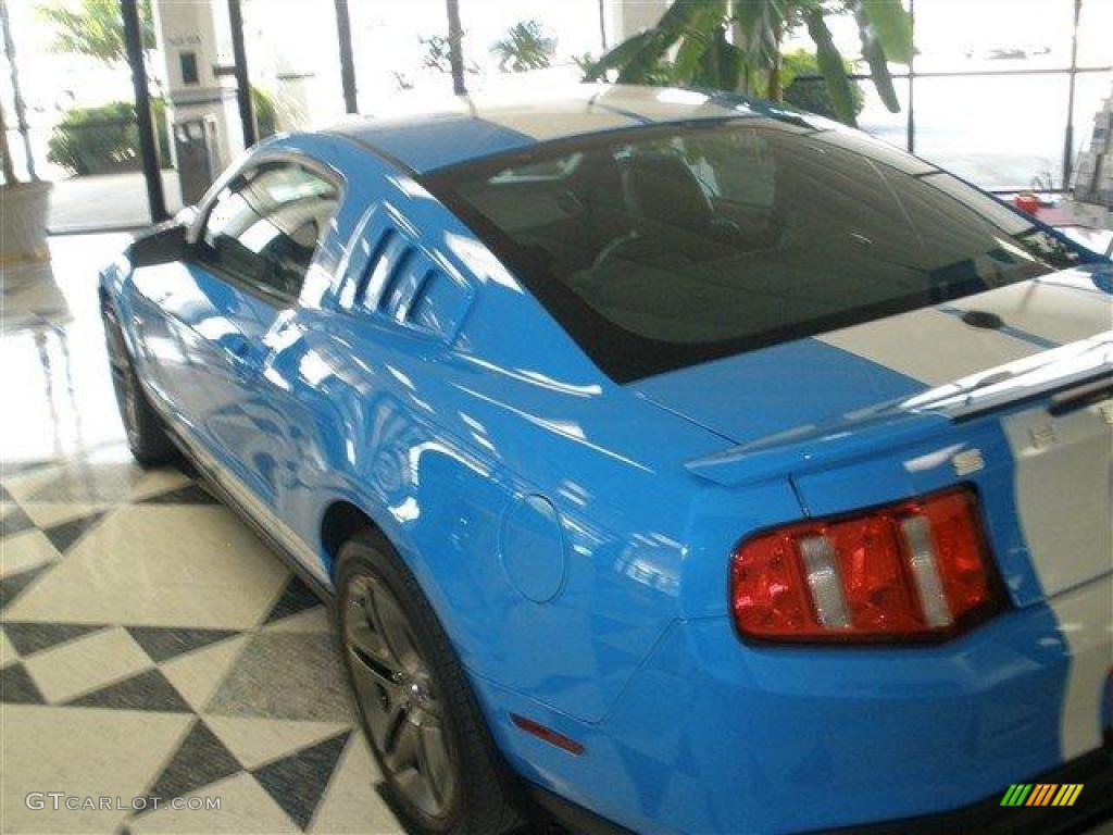2010 Mustang Shelby GT500 Coupe - Grabber Blue / Charcoal Black/White photo #3