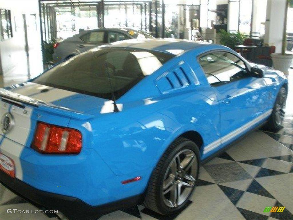 2010 Mustang Shelby GT500 Coupe - Grabber Blue / Charcoal Black/White photo #5
