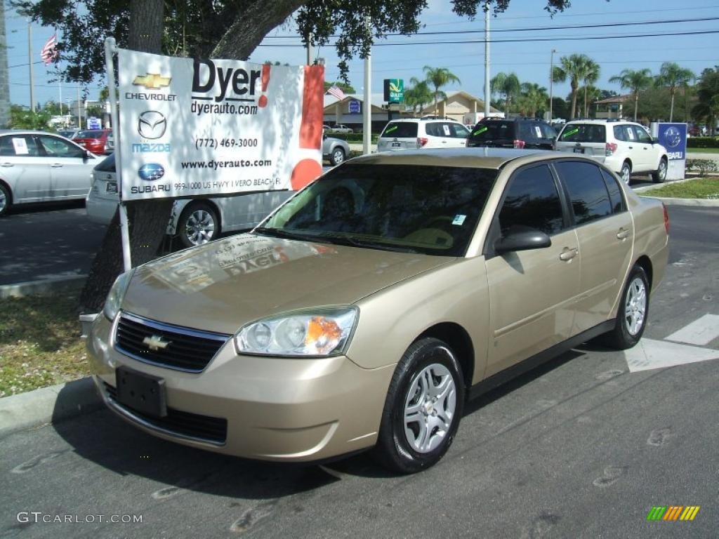 Sandstone Metallic Chevrolet Malibu