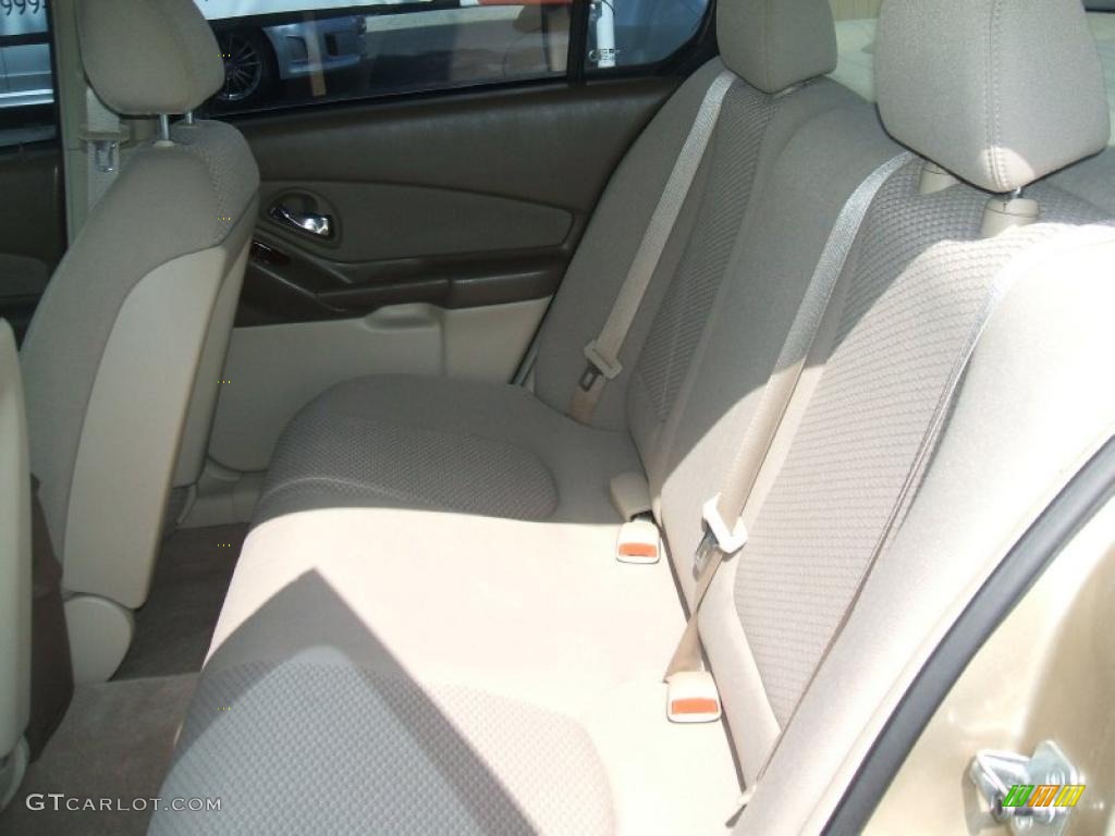 2007 Malibu LS Sedan - Sandstone Metallic / Cashmere Beige photo #7