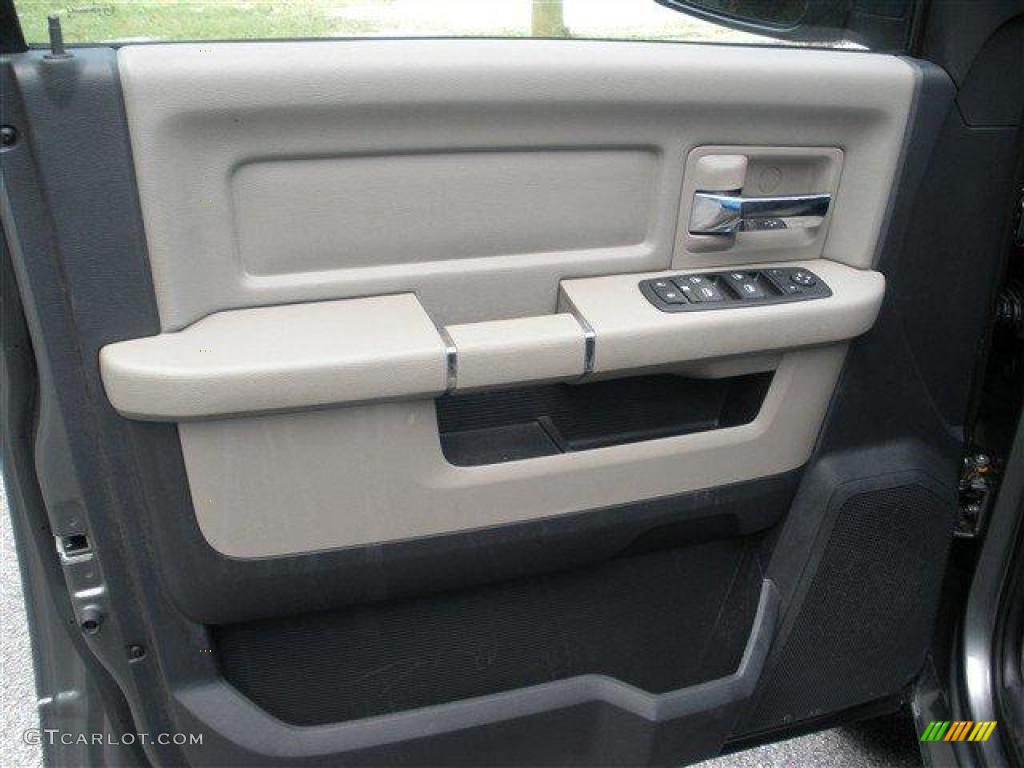 2010 Dodge Ram 1500 SLT Quad Cab Dark Slate/Medium Graystone Door Panel Photo #39096094