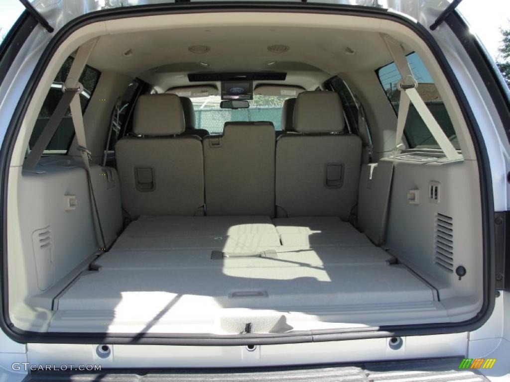 2010 Ford Expedition EL XLT Trunk Photo #39097610