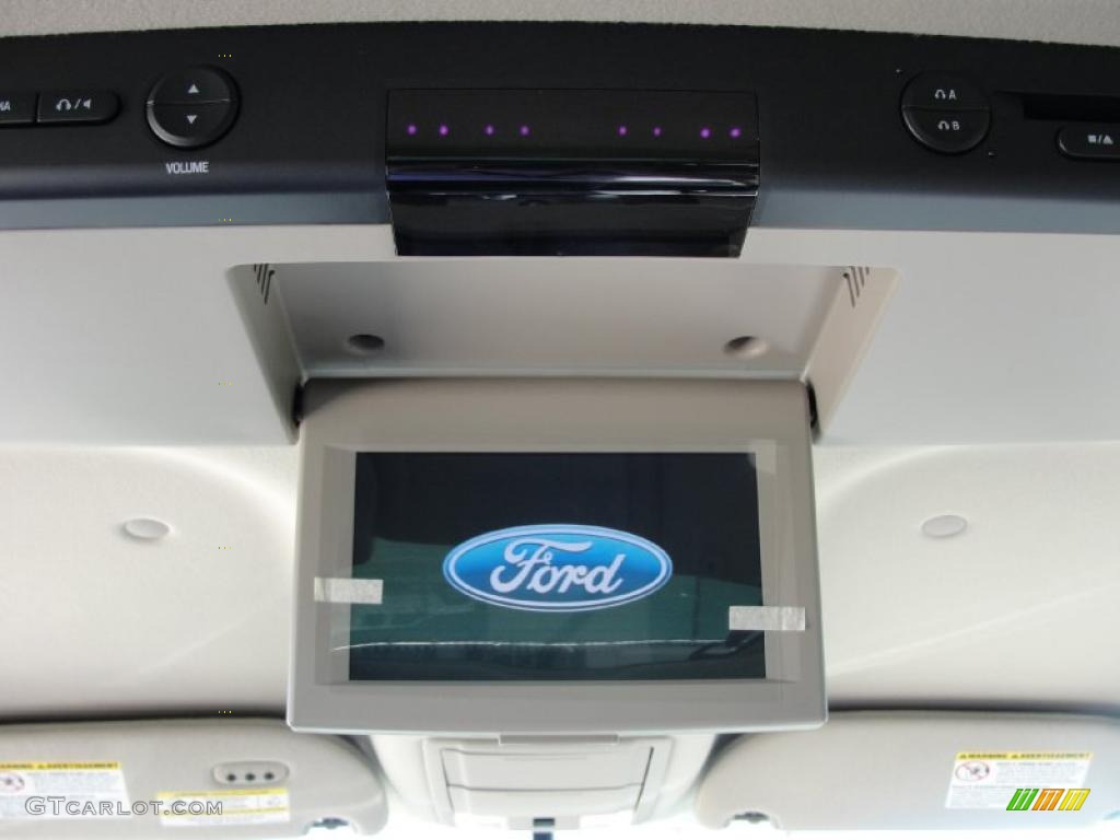 2010 Ford Expedition EL XLT Controls Photo #39097750