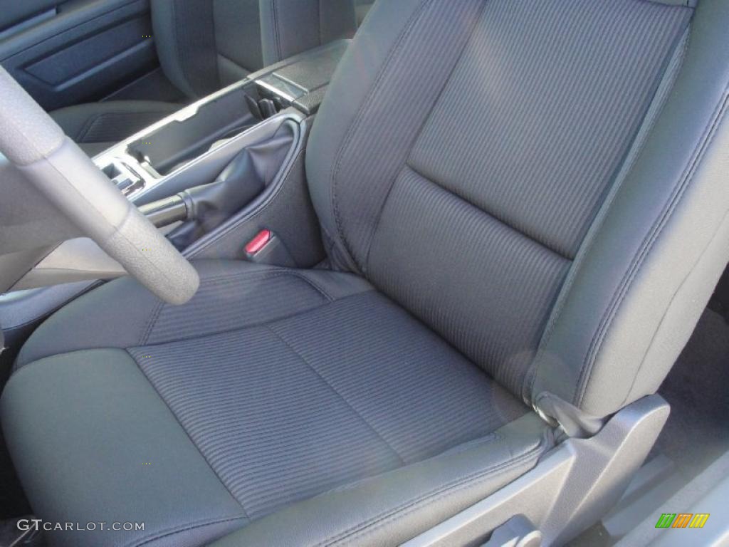 2011 Mustang V6 Coupe - Ingot Silver Metallic / Charcoal Black photo #21