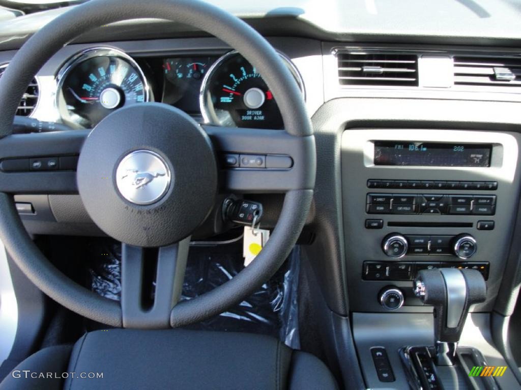 2011 Mustang V6 Coupe - Ingot Silver Metallic / Charcoal Black photo #23