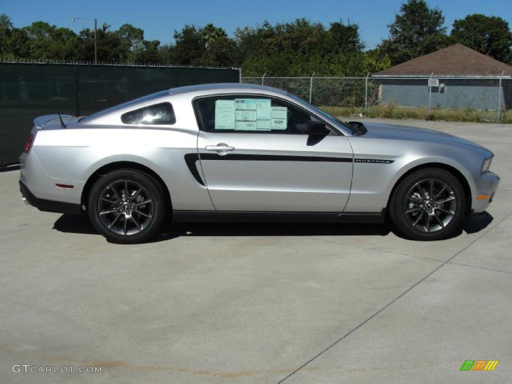 2011 Mustang V6 Mustang Club of America Edition Coupe - Ingot Silver Metallic / Charcoal Black photo #2