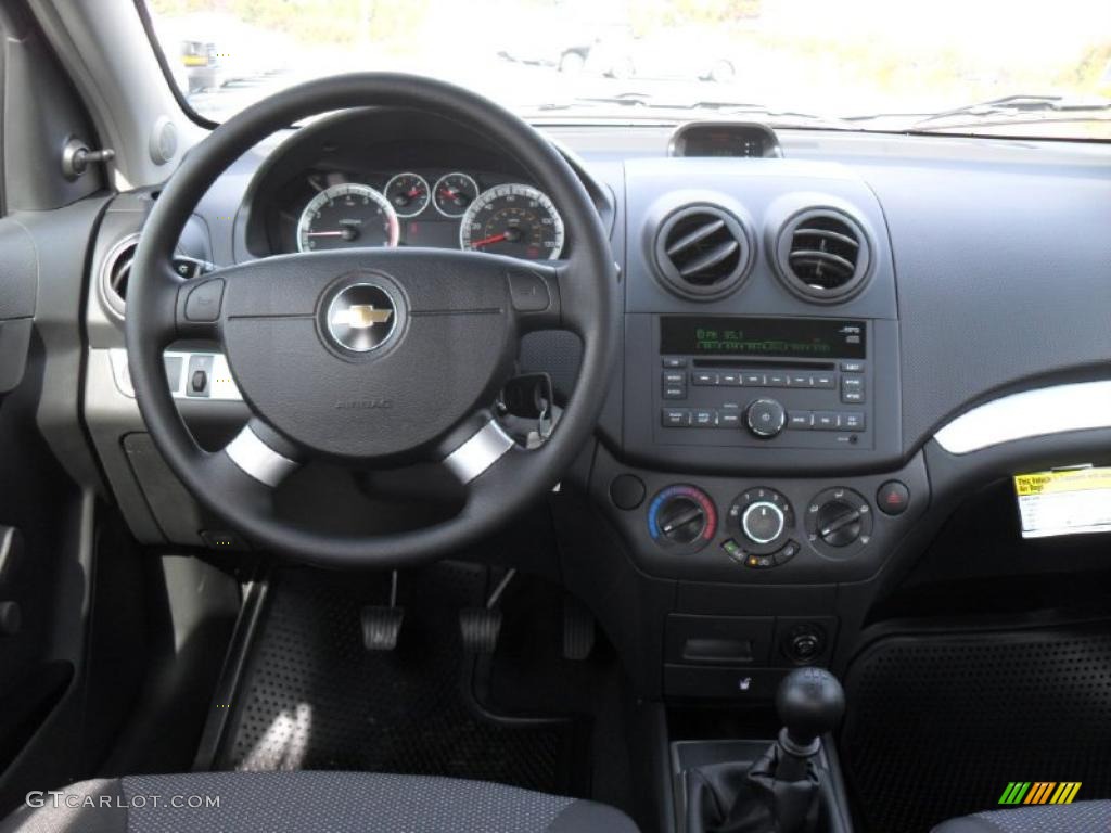 2010 Aveo LT Sedan - Black Granite / Charcoal photo #16