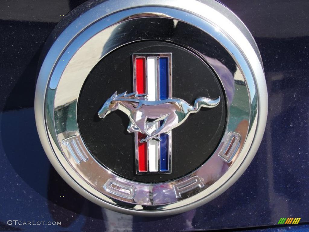 2011 Mustang V6 Coupe - Kona Blue Metallic / Charcoal Black photo #14