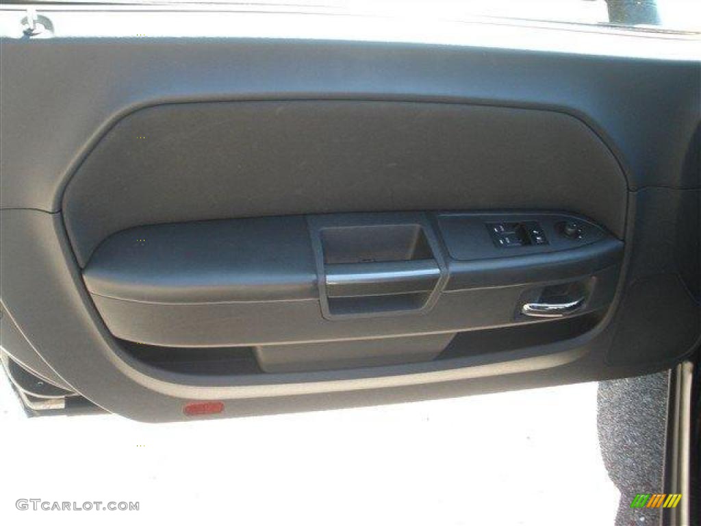 2009 Dodge Challenger R/T Dark Slate Gray Door Panel Photo #39100698