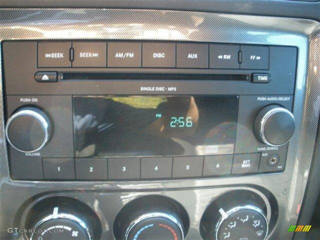 2009 Dodge Challenger R/T Controls Photo #39100766