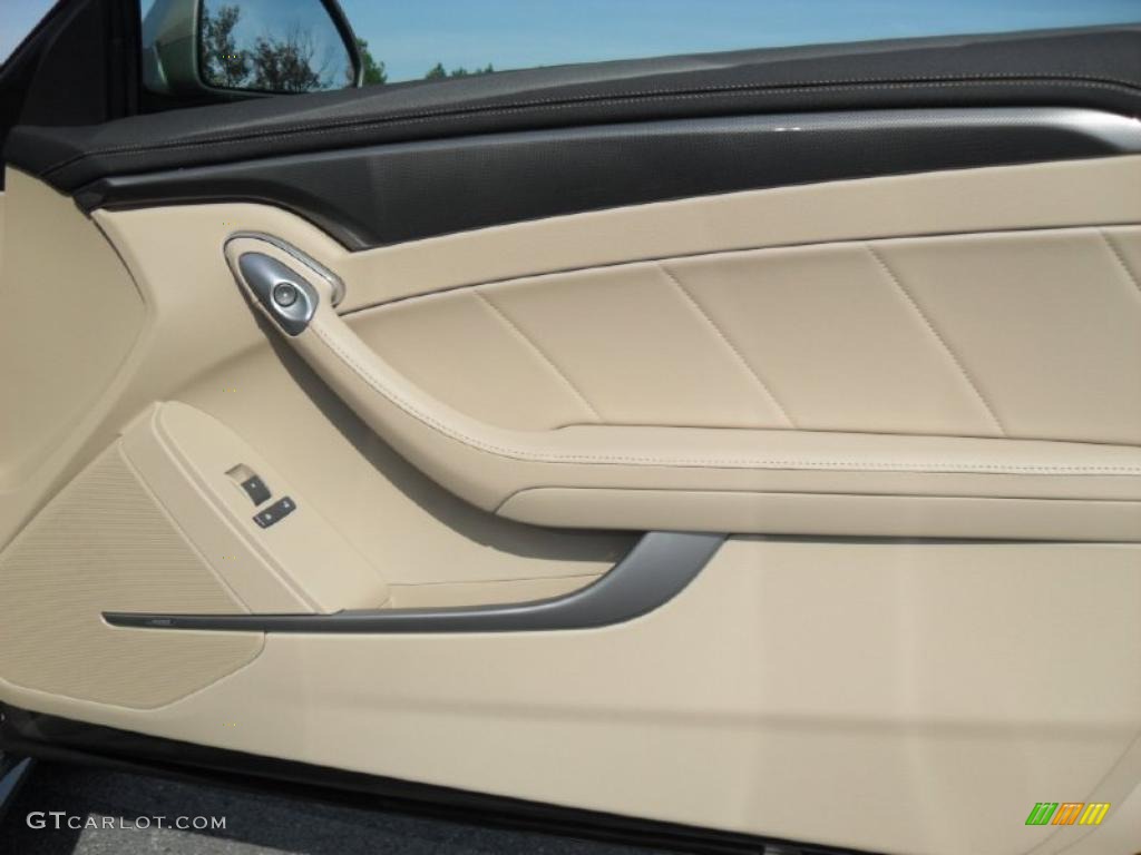 2011 Cadillac CTS Coupe Cashmere/Cocoa Door Panel Photo #39101010