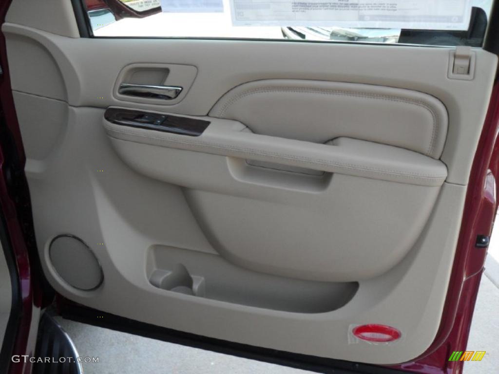 2011 Cadillac Escalade ESV Luxury AWD Cashmere/Cocoa Door Panel Photo #39103197