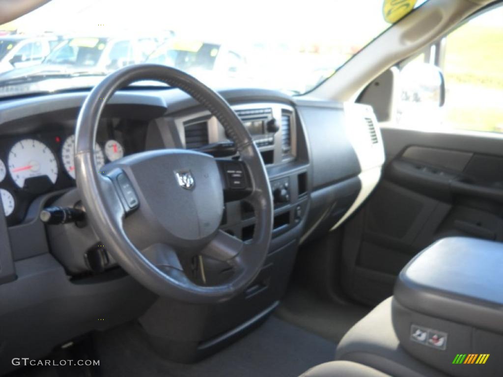 2006 Ram 1500 Sport Quad Cab 4x4 - Black / Medium Slate Gray photo #7