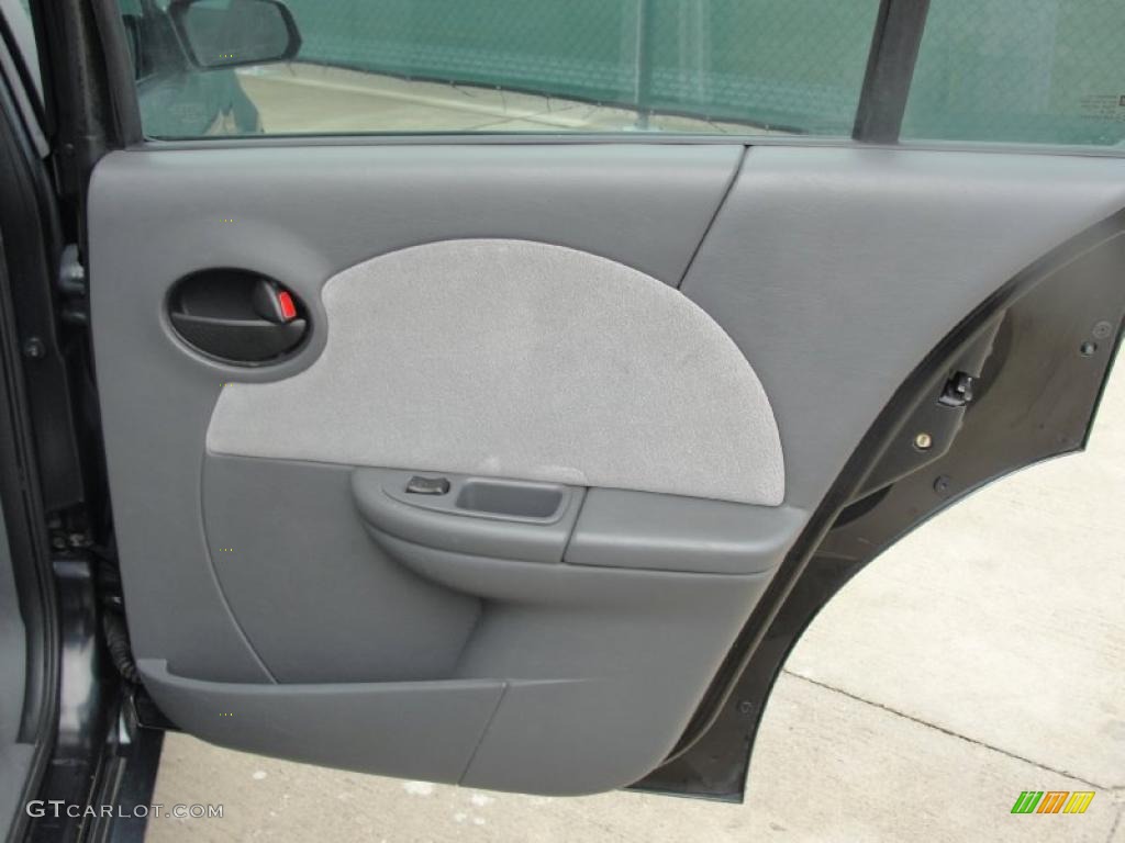 2004 Saturn ION 3 Sedan Grey Door Panel Photo #39104629