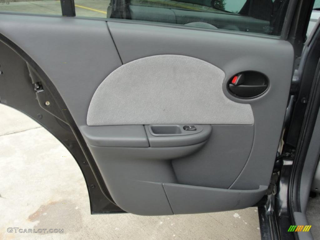 2004 Saturn ION 3 Sedan Grey Door Panel Photo #39104681