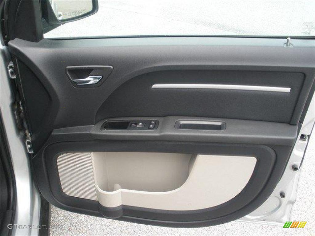 2009 Dodge Journey SXT Dark Slate Gray/Light Graystone Door Panel Photo #39105613