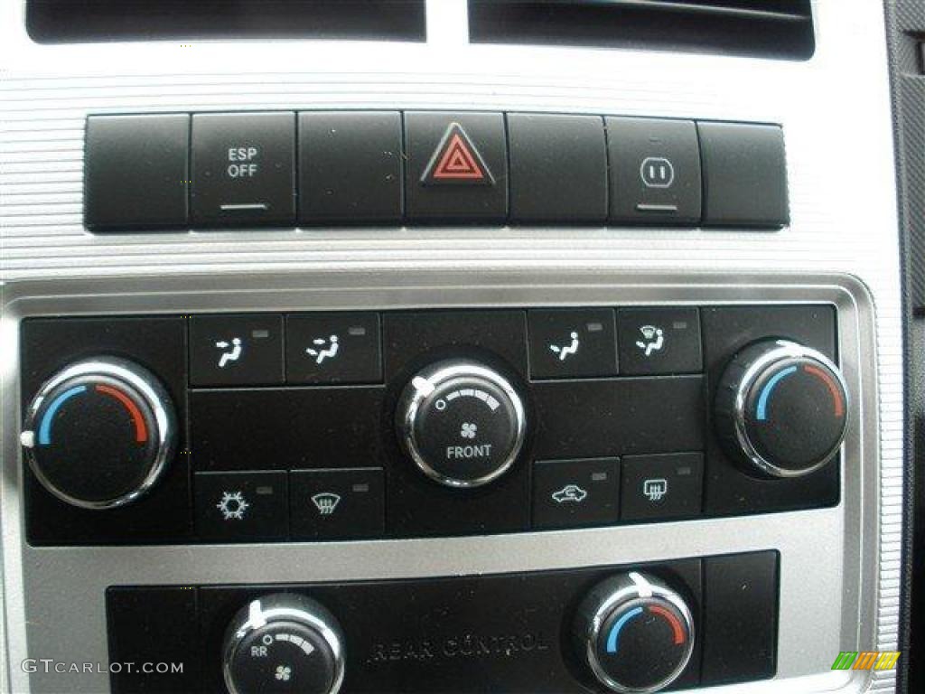 2009 Dodge Journey SXT Controls Photo #39105709