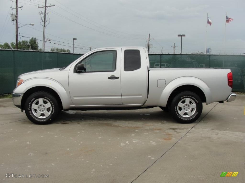 2006 Frontier SE King Cab - Radiant Silver / Graphite photo #6