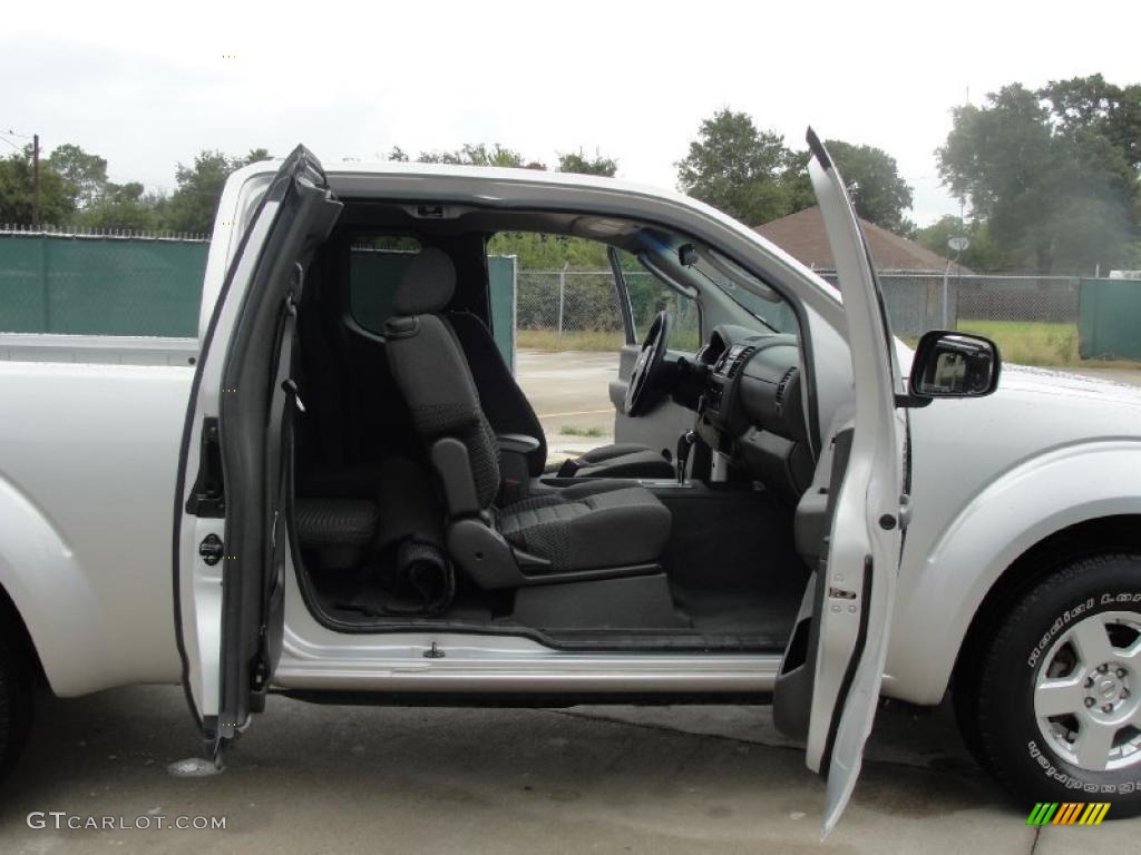 Graphite Interior 2006 Nissan Frontier SE King Cab Photo #39106225