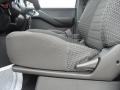 Radiant Silver - Frontier SE King Cab Photo No. 38
