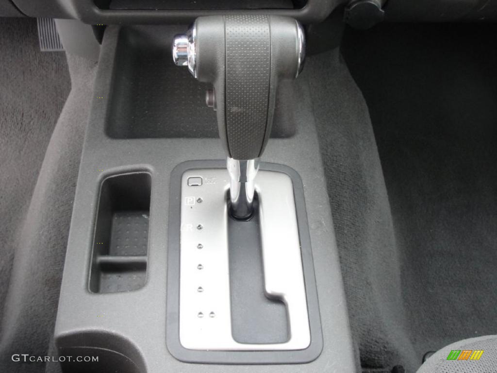 2006 Nissan Frontier SE King Cab 5 Speed Automatic Transmission Photo #39106479