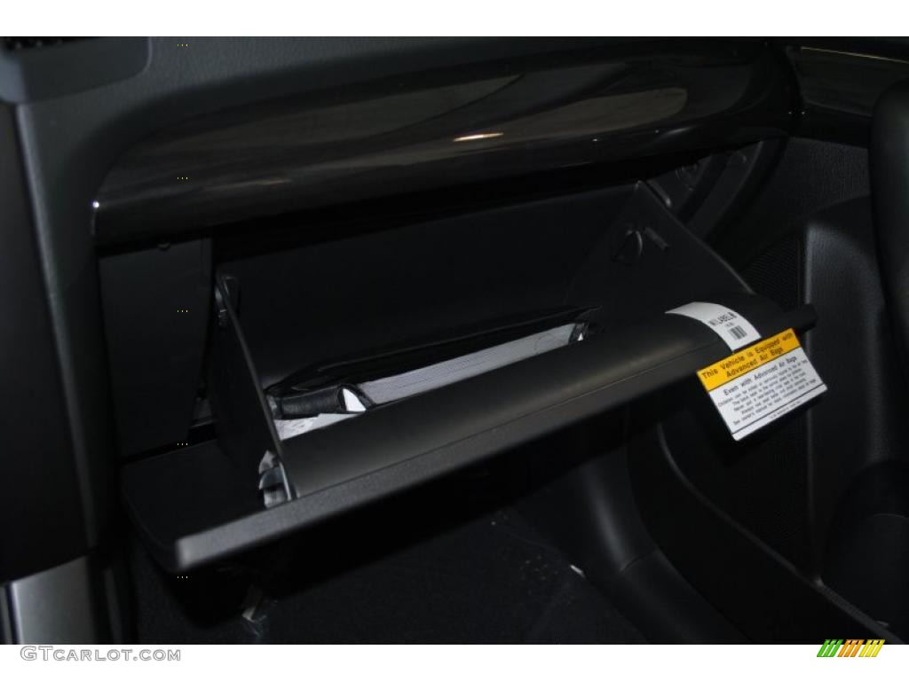 2011 Sorento LX AWD - Titanium Silver / Black photo #45
