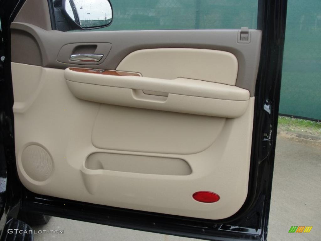 2007 GMC Yukon XL 1500 SLT Light Tan Door Panel Photo #39109373