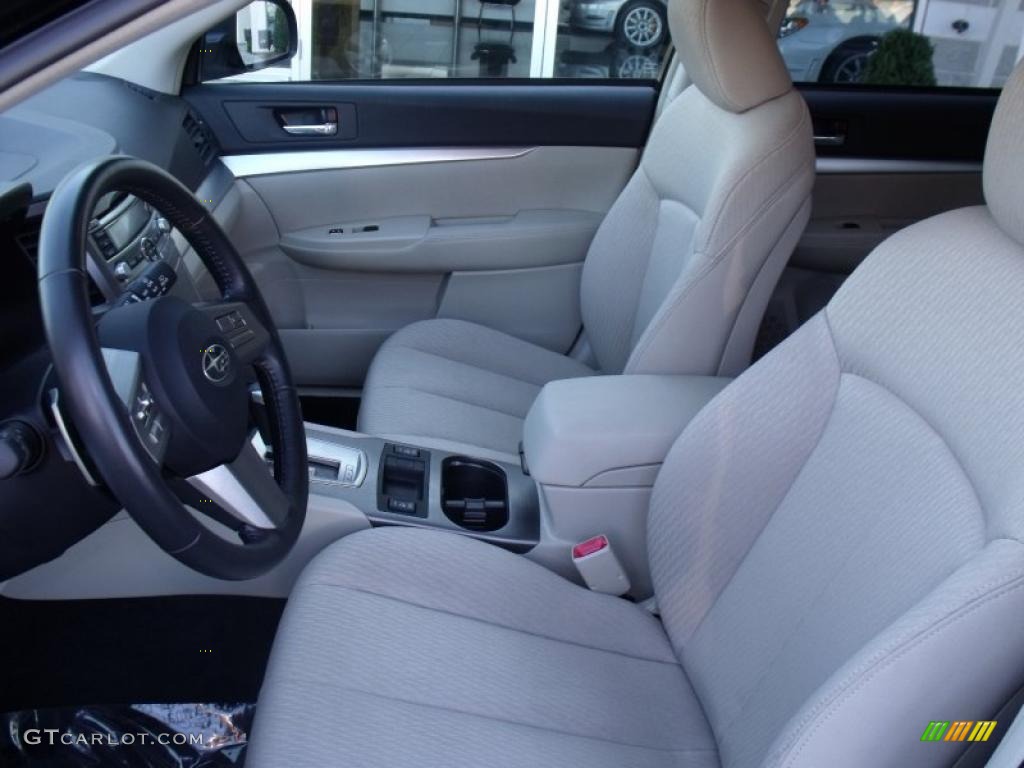 Warm Ivory Interior 2010 Subaru Outback 2.5i Premium Wagon Photo #39110293