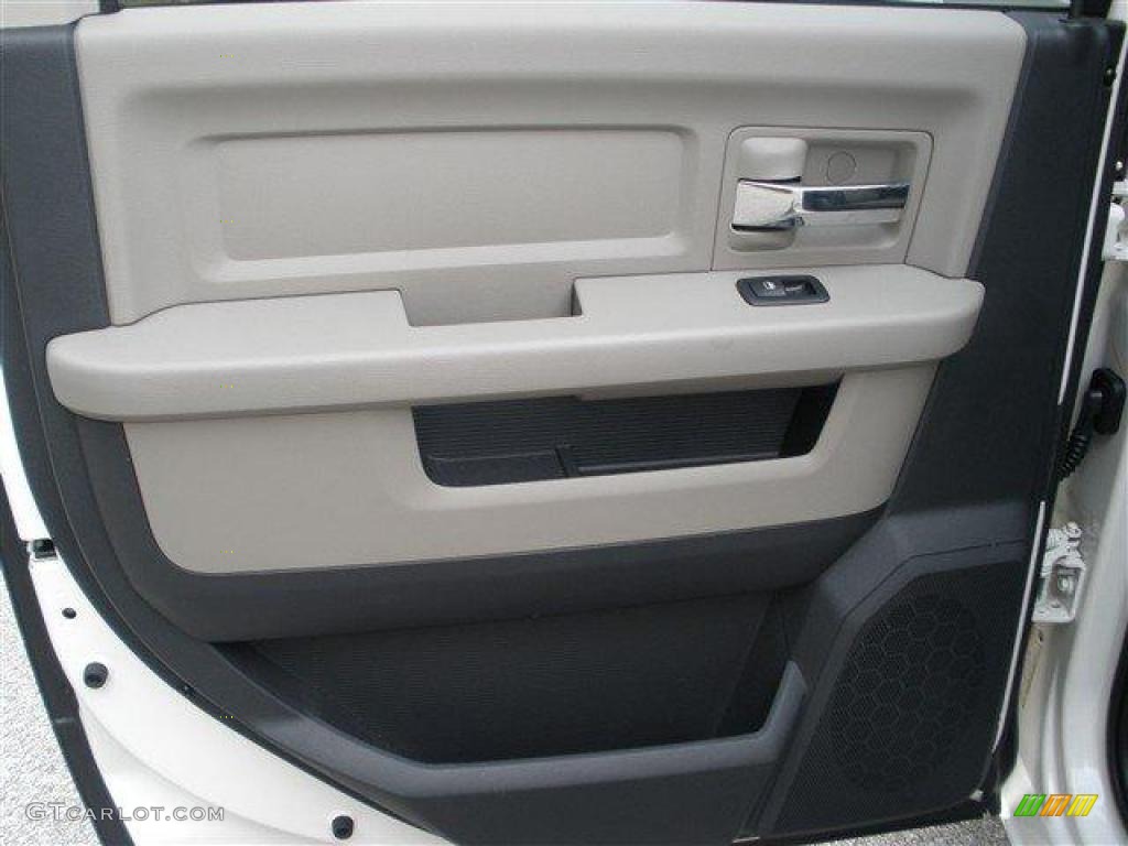2009 Dodge Ram 1500 SLT Crew Cab 4x4 Dark Slate/Medium Graystone Door Panel Photo #39110369