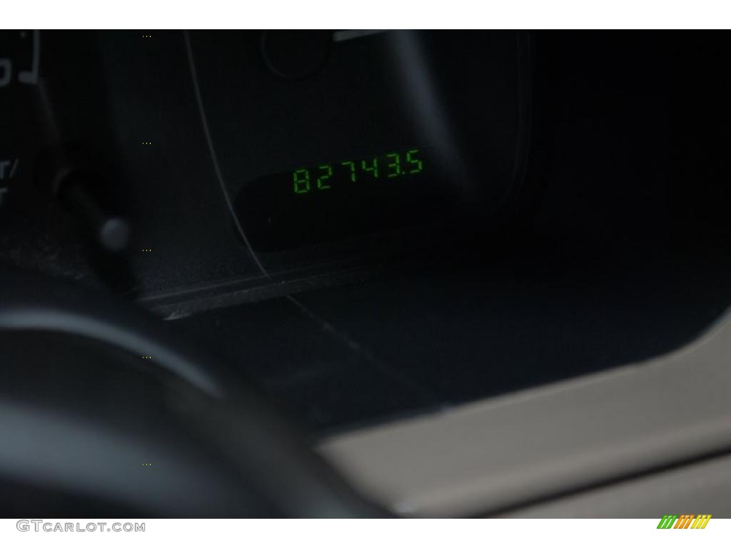 2002 Explorer XLS 4x4 - Mineral Grey Metallic / Medium Parchment photo #33