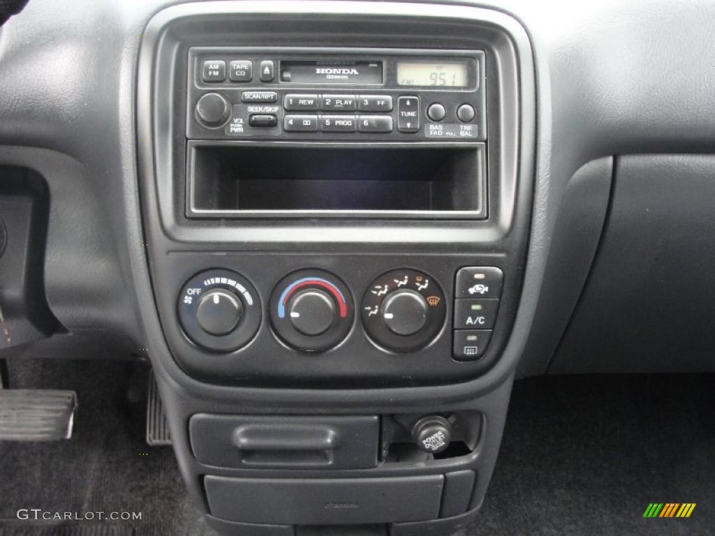 2000 Honda CR-V LX Controls Photo #39111945